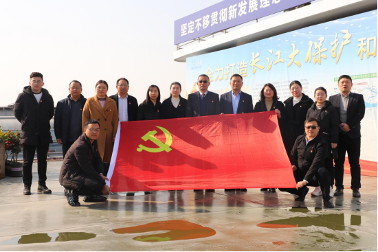 富港建设Ebpay召开“12·4国家宪法日”主题党日活动暨党建共建签约仪式